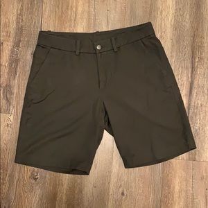 Lululemon men’s commission shorts 9” Dark Olive